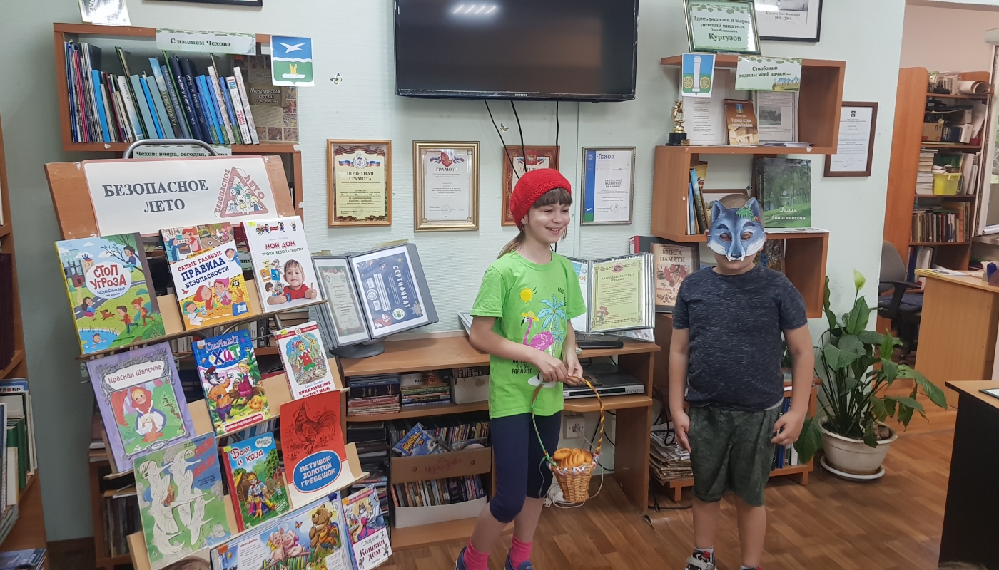 Беседа у выставки-рассуждении