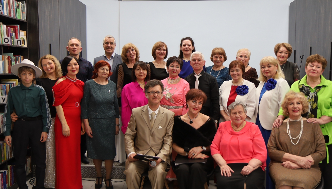 Музыкальный вечер в Чеховской Центральной библиотеке — сердце растаяло от любви и поэзии!